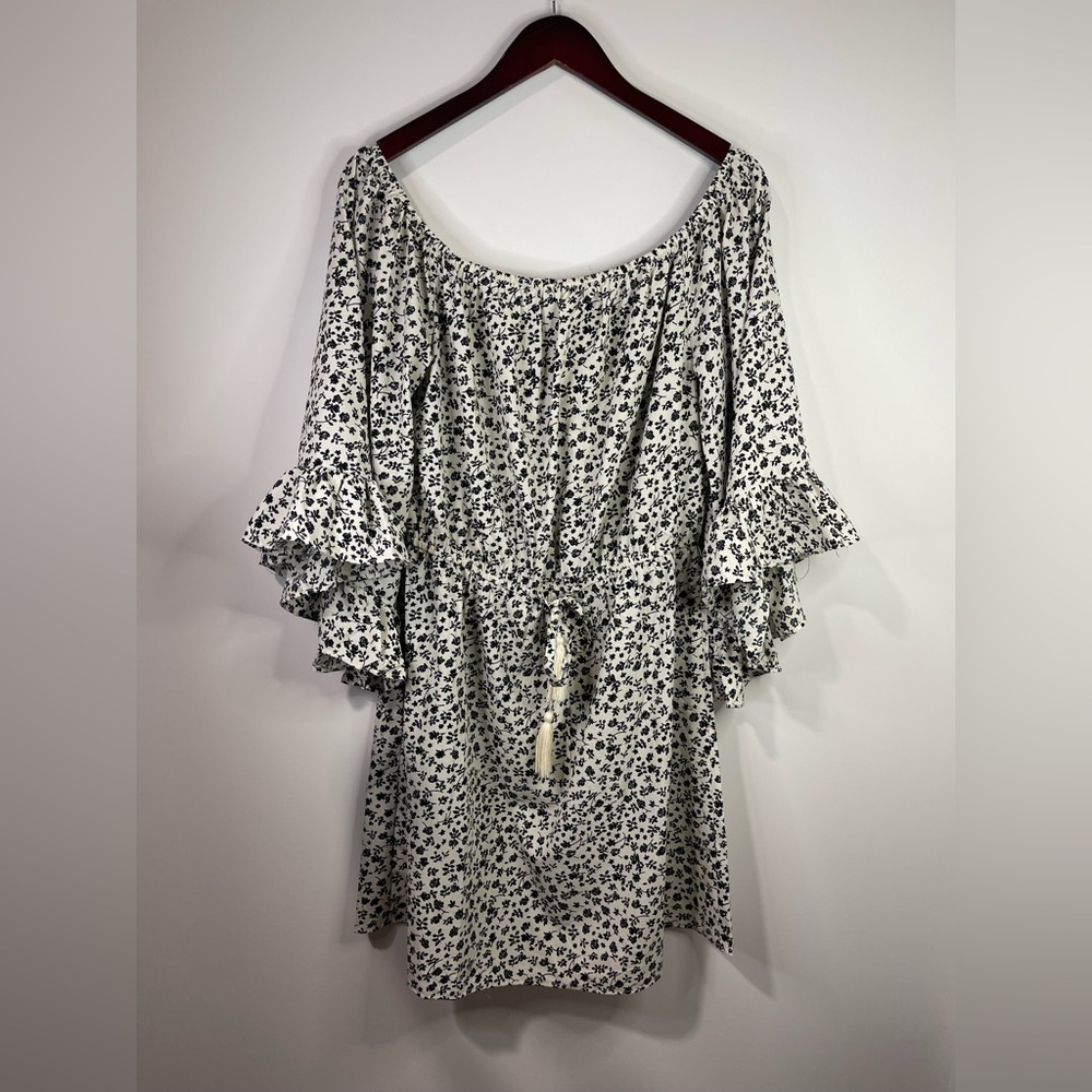 A hint of blush Floral Off-Shoulder Dress with Ruffle Sleeves‎